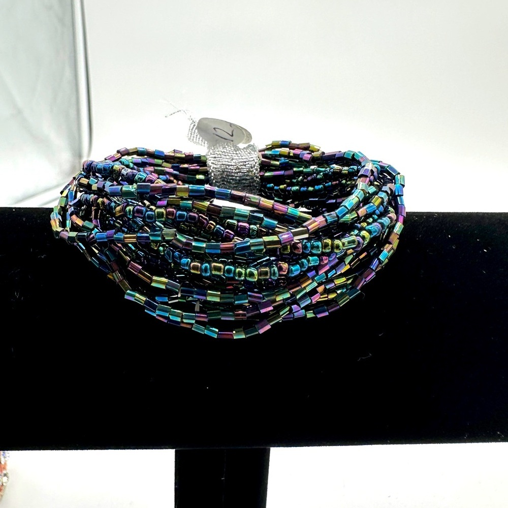 Stack multi color bracelets - Picture 4 of 4